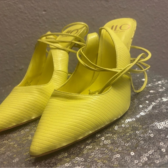 Jennifer Lopez Vibrant Yellow Pointed Heels - Picture 1 of 5